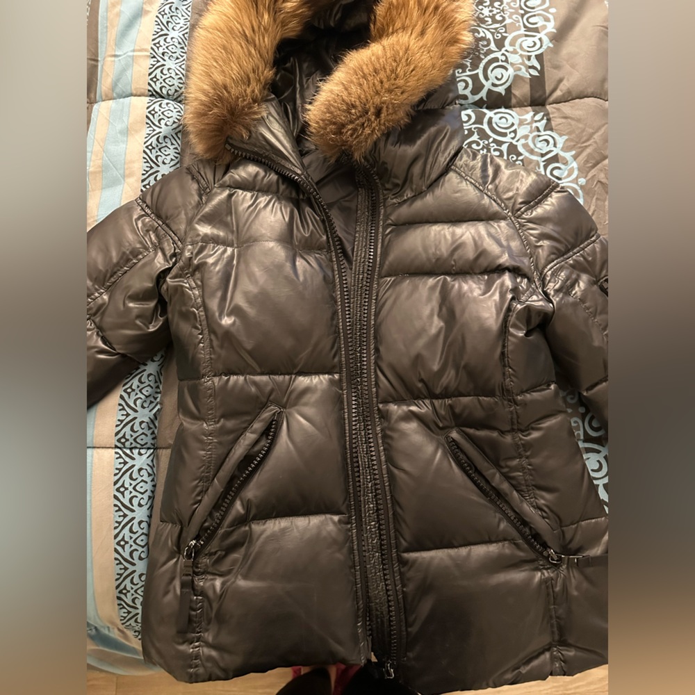 SAM Blake Fur-Trim Short Down Coat Hood